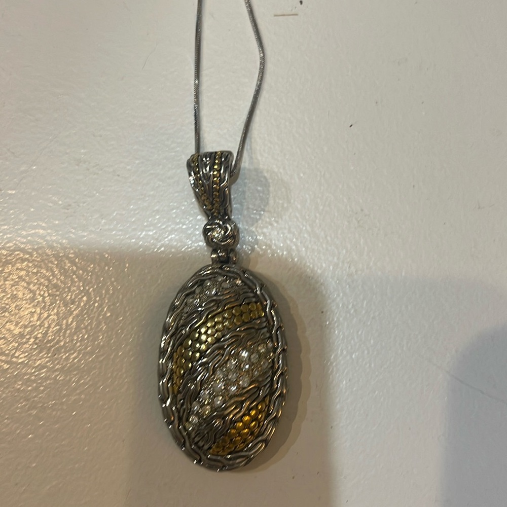 Dramatic Necklace In Mint Condition - image 1